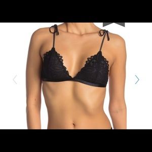 Free People Mila Tie Strap Lace Bralette Black M
